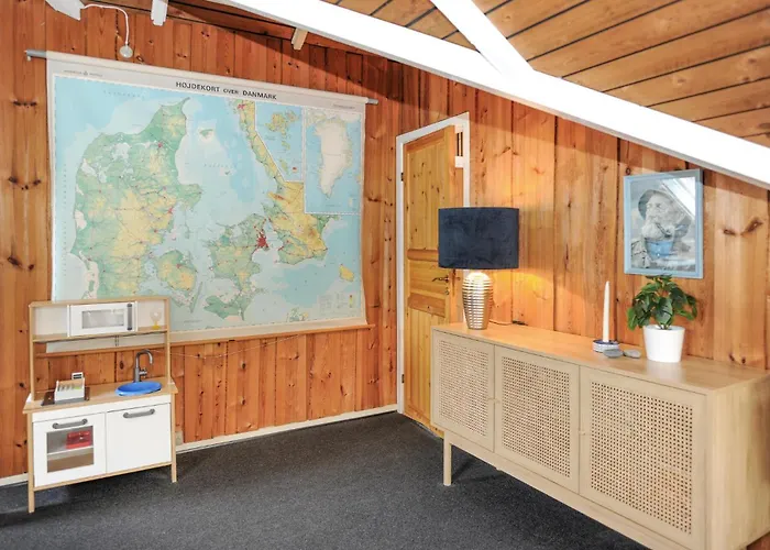 3 Bedroom Amazing In Casa de Férias Toftlund